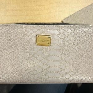 Wallet according style used good condition